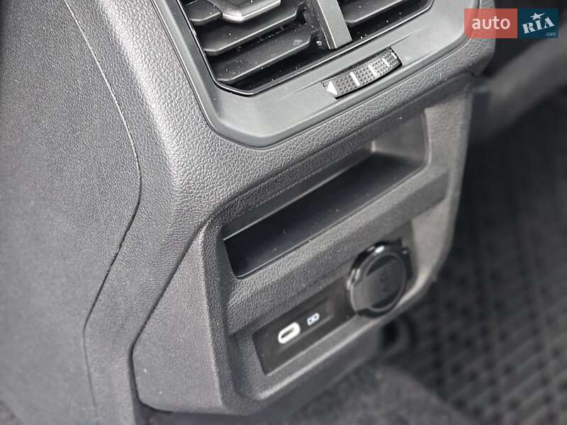 Внедорожник / Кроссовер Volkswagen Tiguan 2023 в Ровно