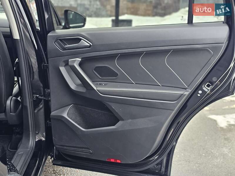 Внедорожник / Кроссовер Volkswagen Tiguan 2023 в Ровно