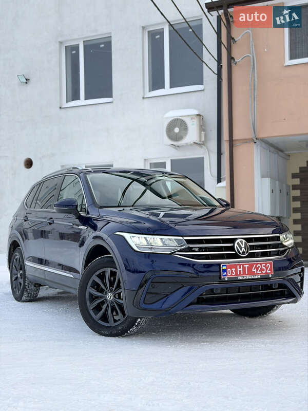 Внедорожник / Кроссовер Volkswagen Tiguan 2023 в Луцке