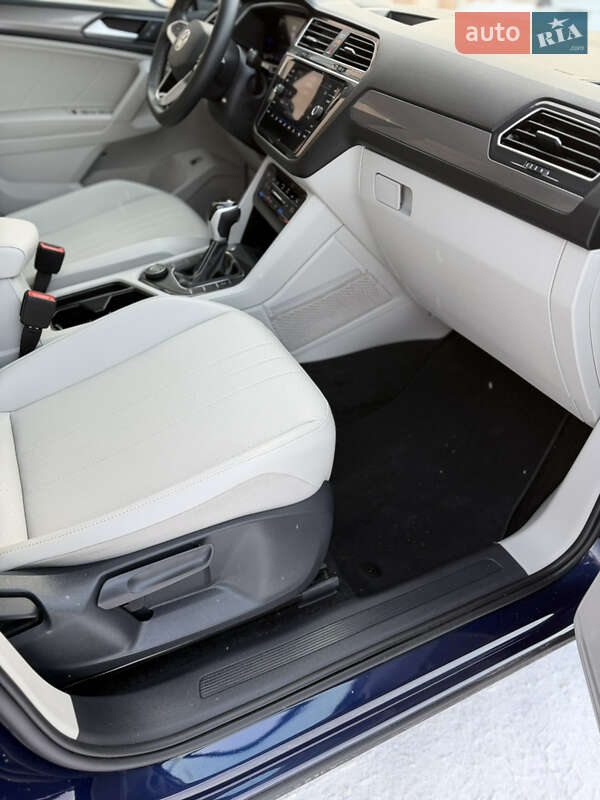 Внедорожник / Кроссовер Volkswagen Tiguan 2023 в Луцке