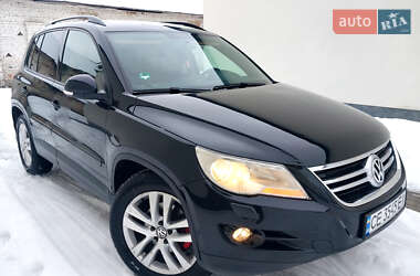 Внедорожник / Кроссовер Volkswagen Tiguan 2008 в Самборе