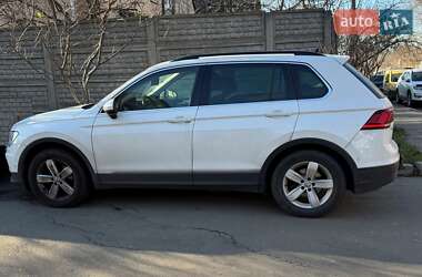 Внедорожник / Кроссовер Volkswagen Tiguan 2019 в Киеве