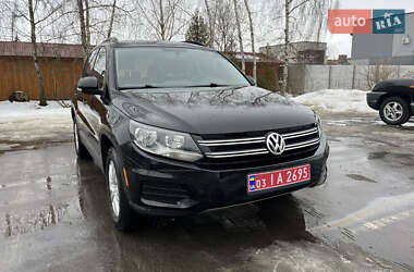 Внедорожник / Кроссовер Volkswagen Tiguan 2015 в Здолбунове