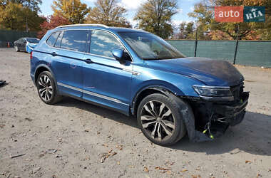 Внедорожник / Кроссовер Volkswagen Tiguan 2018 в Львове