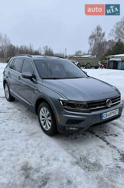 Позашляховик / Кросовер Volkswagen Tiguan 2017 в Ніжині