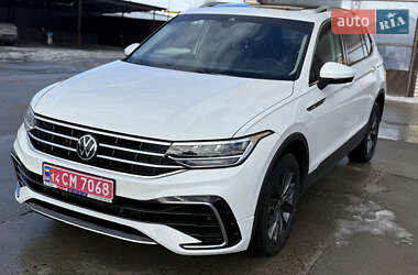 Внедорожник / Кроссовер Volkswagen Tiguan 2021 в Ходорове