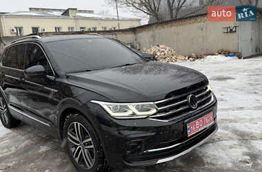 Позашляховик / Кросовер Volkswagen Tiguan 2023 в Києві