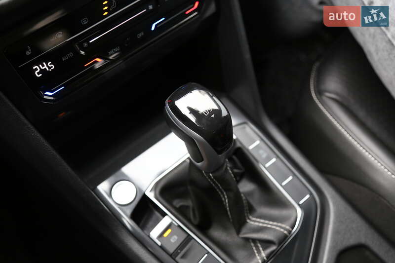 Внедорожник / Кроссовер Volkswagen Tiguan 2023 в Киеве