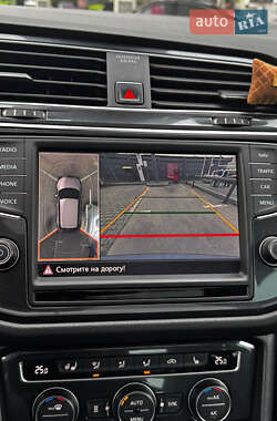 Внедорожник / Кроссовер Volkswagen Tiguan 2017 в Одессе