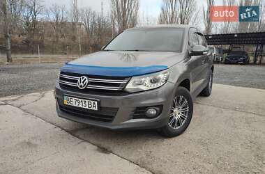 Внедорожник / Кроссовер Volkswagen Tiguan 2011 в Южноукраинске
