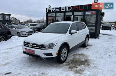 Внедорожник / Кроссовер Volkswagen Tiguan 2018 в Львове