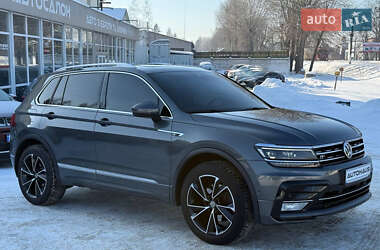 Позашляховик / Кросовер Volkswagen Tiguan 2017 в Житомирі