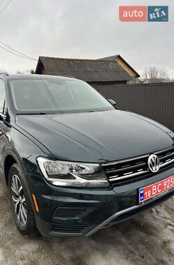 Позашляховик / Кросовер Volkswagen Tiguan 2019 в Острозі