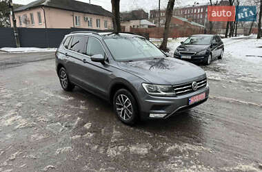 Внедорожник / Кроссовер Volkswagen Tiguan 2018 в Днепре
