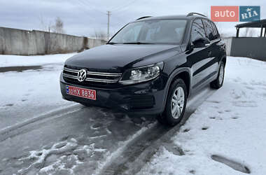 Внедорожник / Кроссовер Volkswagen Tiguan 2016 в Лубнах
