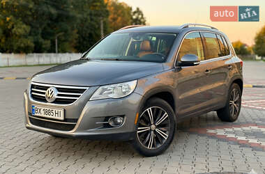 Позашляховик / Кросовер Volkswagen Tiguan 2010 в Тернополі