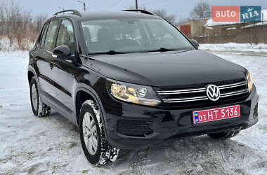 Внедорожник / Кроссовер Volkswagen Tiguan 2016 в Вознесенске