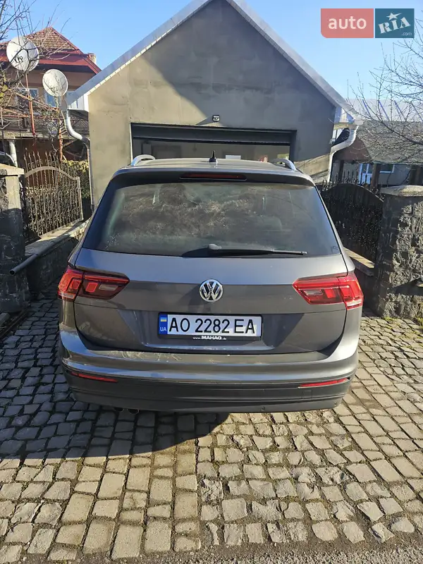 Volkswagen Tiguan 2020 VIN WVGZZZ5NZLW364066 фото оголошення 2 з 48