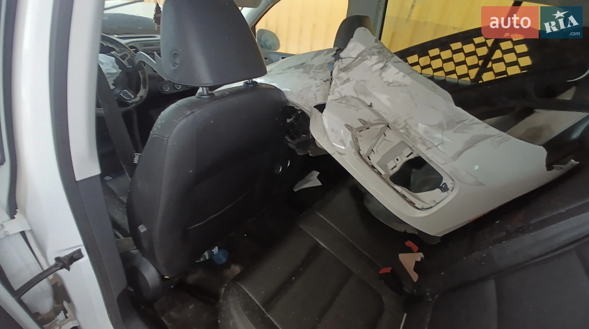 2015 Volkswagen Tiguan - мініатюра 17