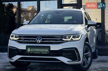 Позашляховик / Кросовер Volkswagen Tiguan 2022 в Києві