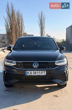 Позашляховик / Кросовер Volkswagen Tiguan 2022 в Києві