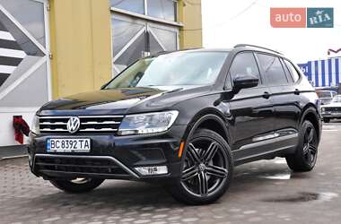 Позашляховик / Кросовер Volkswagen Tiguan 2017 в Львові