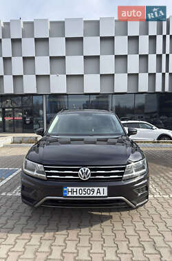 Позашляховик / Кросовер Volkswagen Tiguan 2019 в Одесі