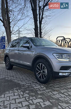 Внедорожник / Кроссовер Volkswagen Tiguan 2021 в Львове