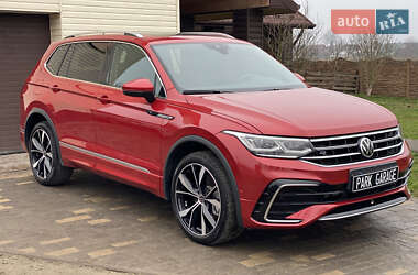 Внедорожник / Кроссовер Volkswagen Tiguan 2023 в Ивано-Франковске