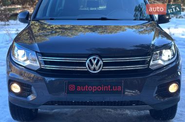 Внедорожник / Кроссовер Volkswagen Tiguan 2015 в Белогородке