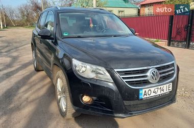 Позашляховик / Кросовер Volkswagen Tiguan 2010 в Слов'янську