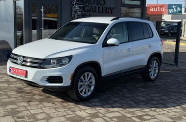 Внедорожник / Кроссовер Volkswagen Tiguan 2017 в Ровно