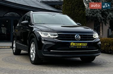 Внедорожник / Кроссовер Volkswagen Tiguan 2021 в Львове