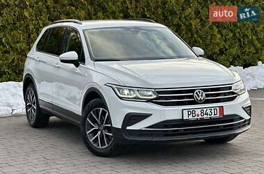 Позашляховик / Кросовер Volkswagen Tiguan 2022 в Стрию