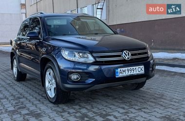 Внедорожник / Кроссовер Volkswagen Tiguan 2015 в Звягеле