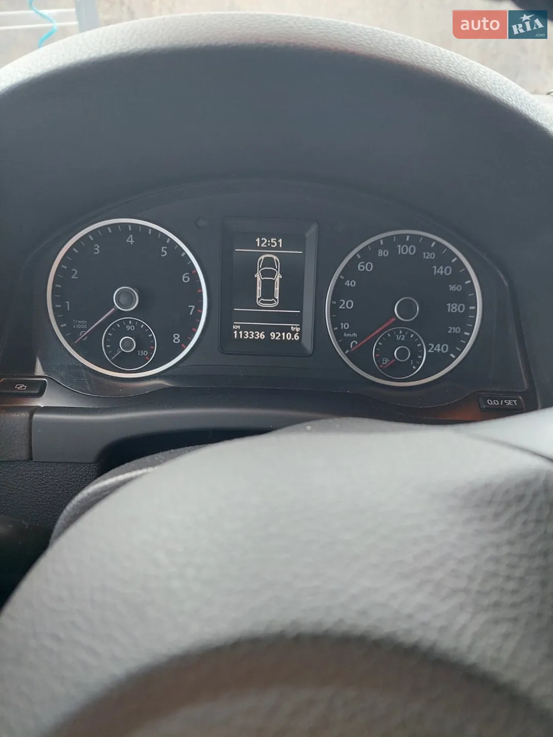 2011 Volkswagen Tiguan - фото 1