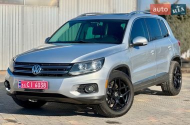 Позашляховик / Кросовер Volkswagen Tiguan 2012 в Новояворівську