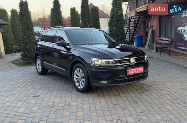Позашляховик / Кросовер Volkswagen Tiguan 2018 в Сваляві