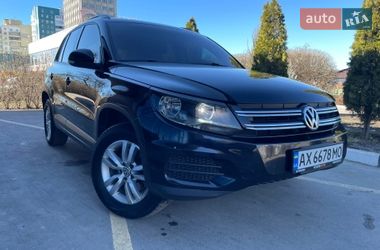 Внедорожник / Кроссовер Volkswagen Tiguan 2017 в Харькове