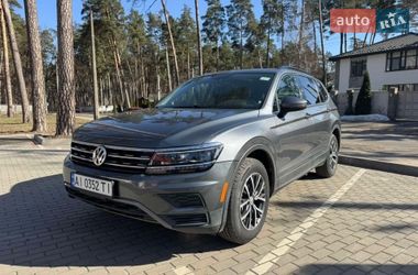 Внедорожник / Кроссовер Volkswagen Tiguan 2019 в Киеве