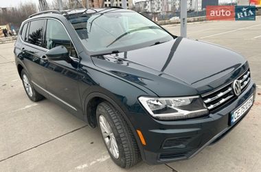 Позашляховик / Кросовер Volkswagen Tiguan 2018 в Чернівцях