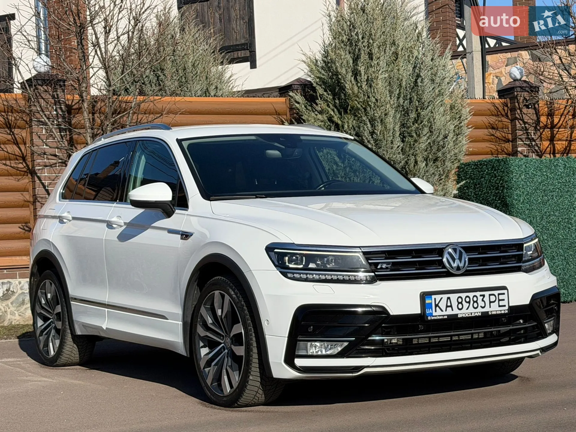 2017 Volkswagen Tiguan - мініатюра 17
