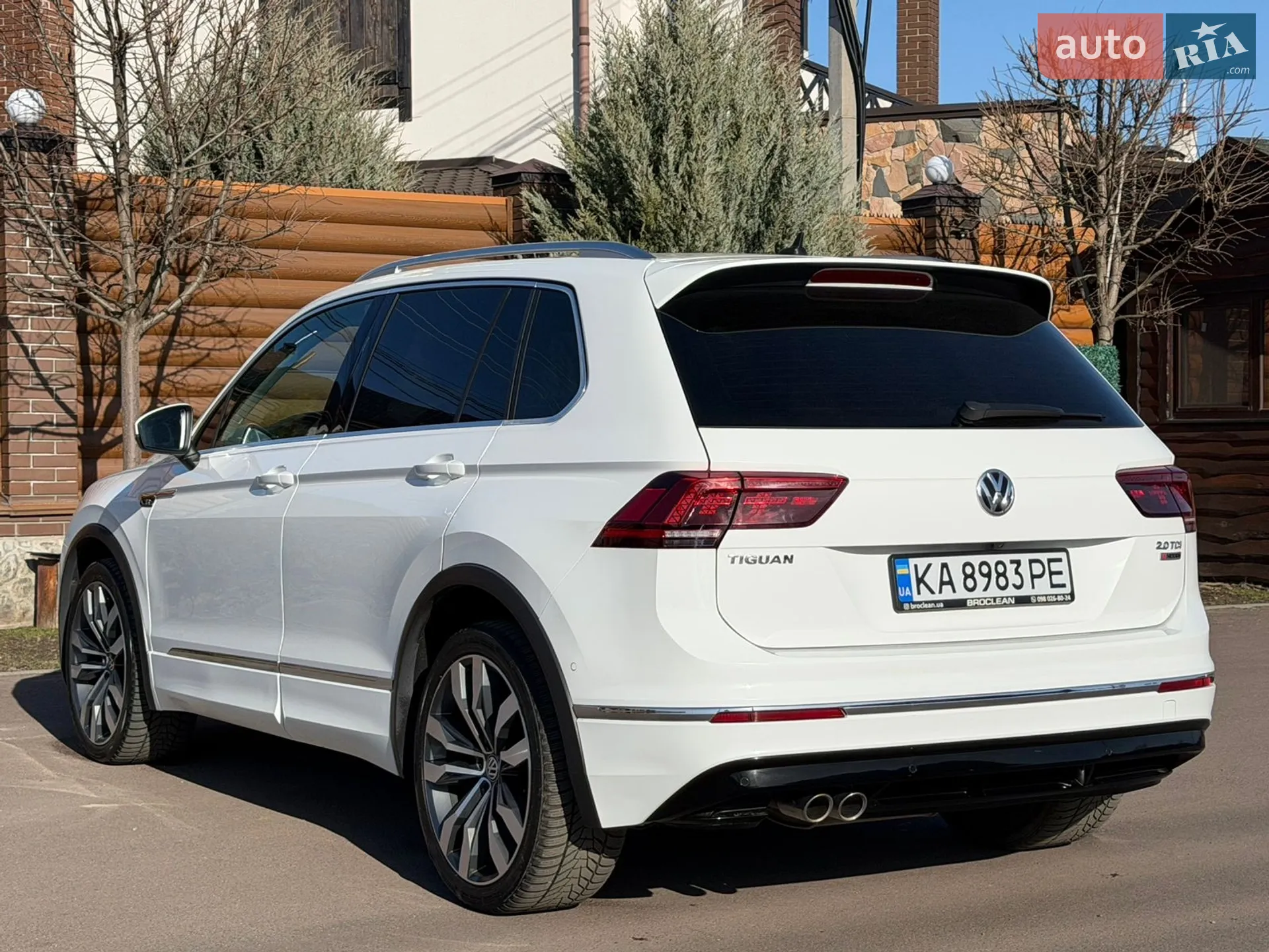 2017 Volkswagen Tiguan - мініатюра 25