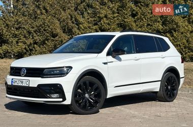 Внедорожник / Кроссовер Volkswagen Tiguan 2020 в Киеве
