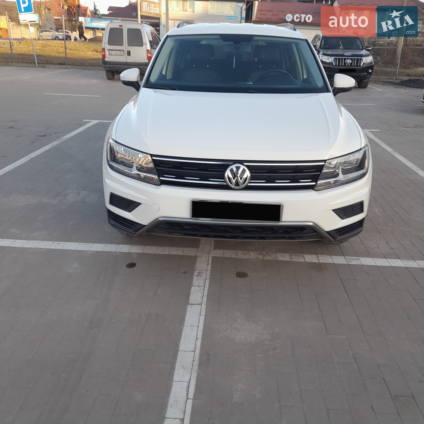 2017 Volkswagen Tiguan - мініатюра 2
