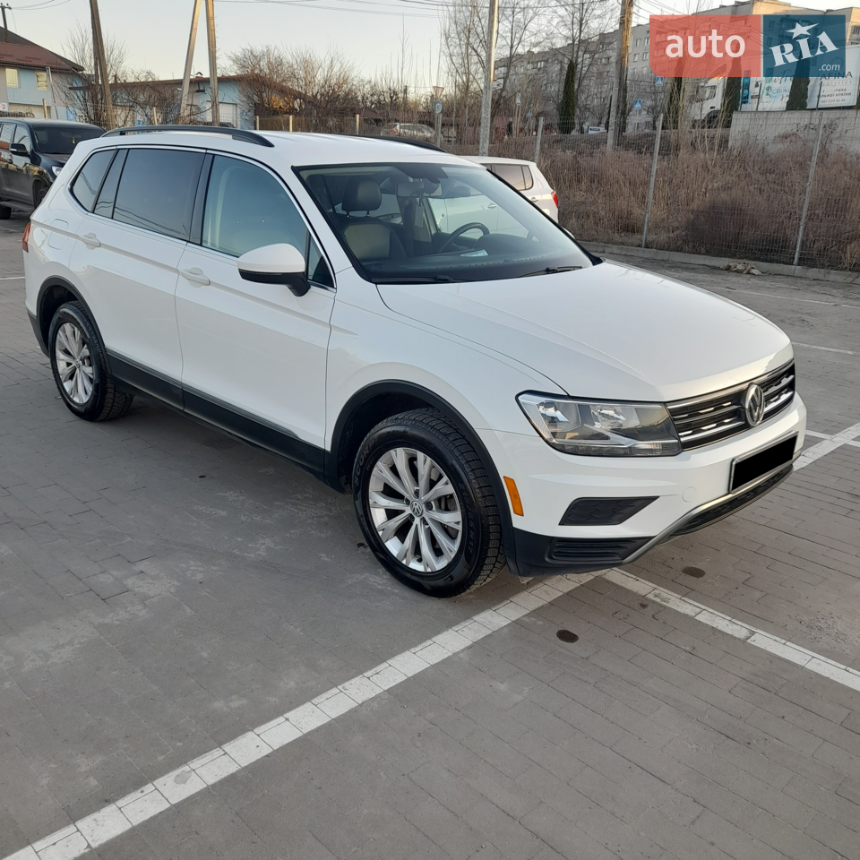 2017 Volkswagen Tiguan - мініатюра 19