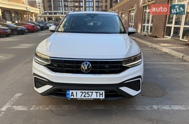 Внедорожник / Кроссовер Volkswagen Tiguan 2023 в Киеве