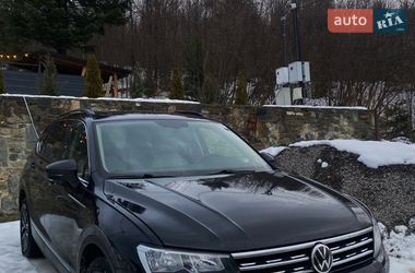Внедорожник / Кроссовер Volkswagen Tiguan 2020 в Ивано-Франковске