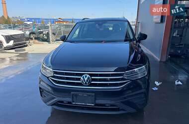 Внедорожник / Кроссовер Volkswagen Tiguan 2021 в Львове