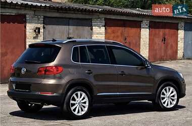 Внедорожник / Кроссовер Volkswagen Tiguan 2014 в Днепре